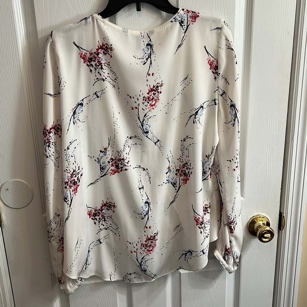 Top - Picture 3 of 4